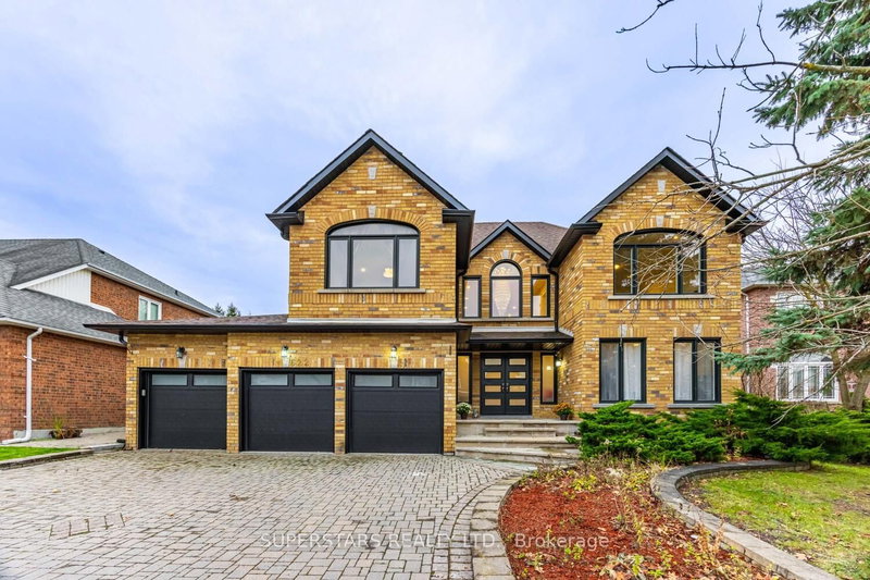 622 Lyman Blvd, Newmarket, L3X 1V9 | Image 2