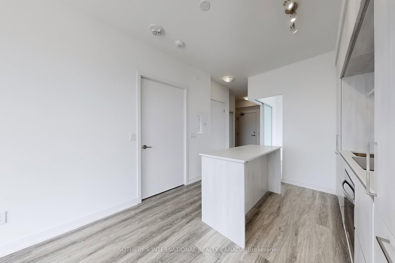 2 David Eyer Road, Unit 1130 - Photo 22