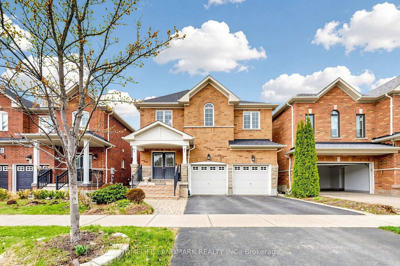 88 Barnwood Dr, Richmond Hill, L4E 5A2 | Image 2