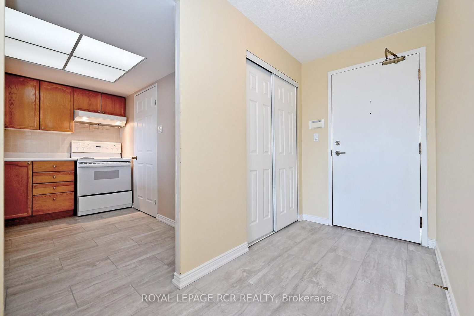 14924 Yonge Street, Unit 509 - Photo 13