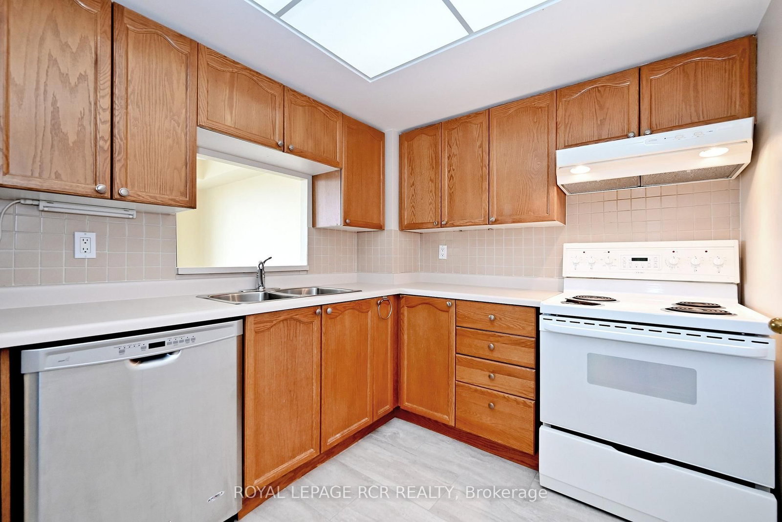 14924 Yonge Street, Unit 509 - Photo 14