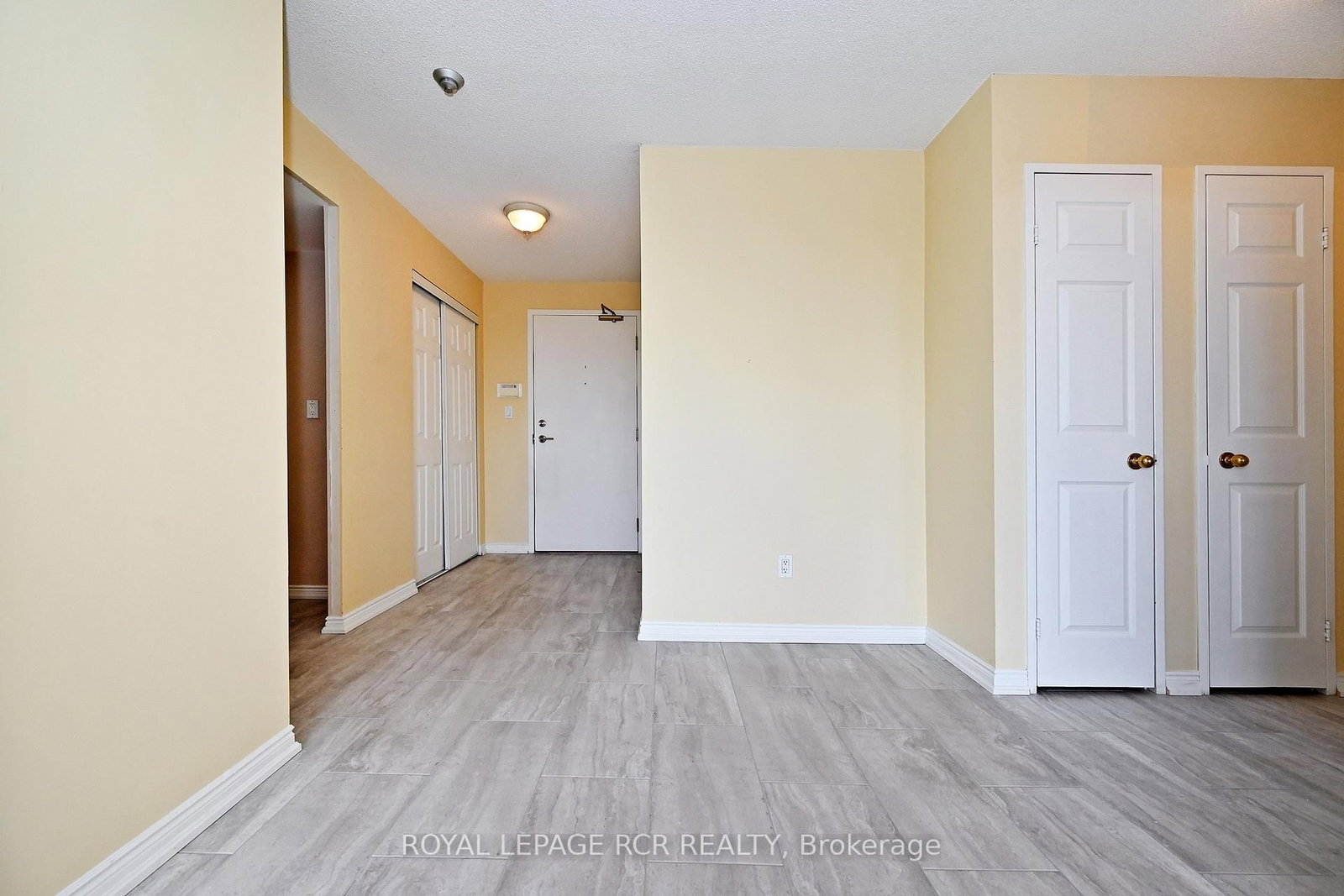 14924 Yonge Street, Unit 509 - Photo 7