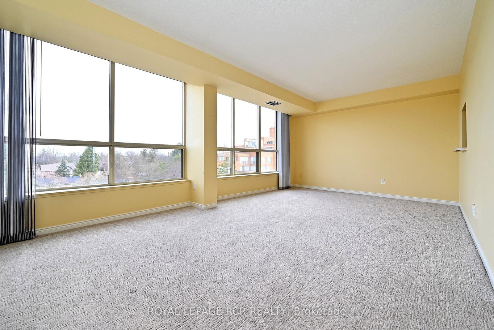 14924 Yonge Street, Unit 509 - Photo 8