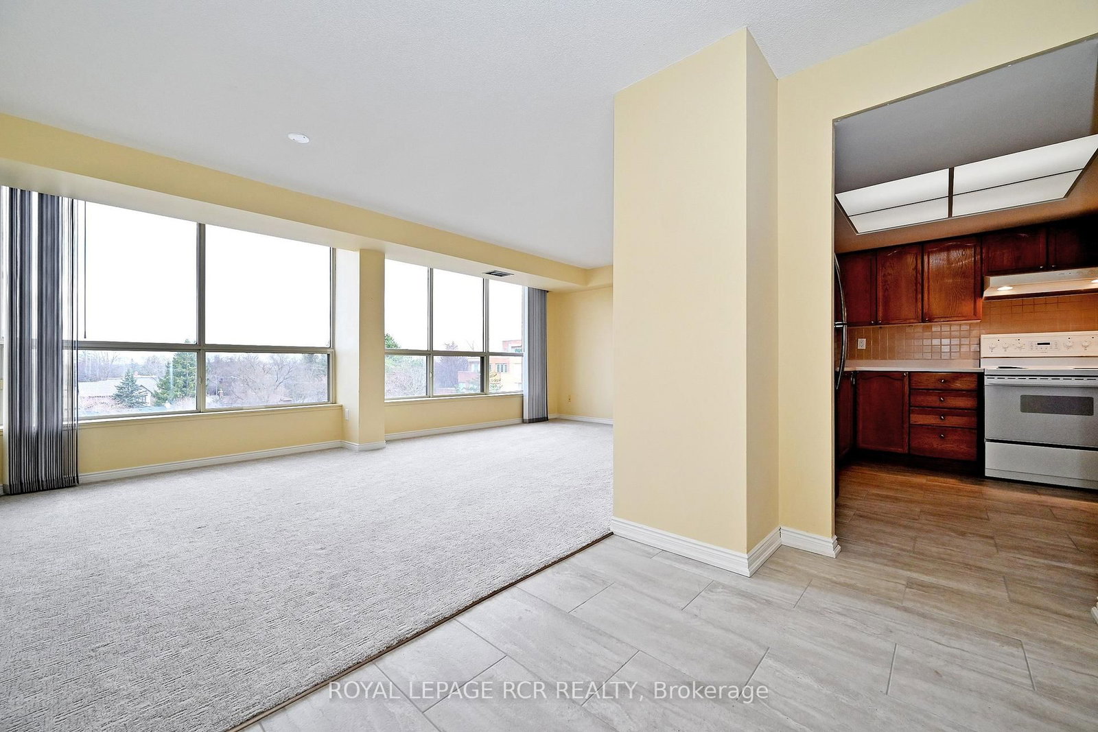 14924 Yonge Street, Unit 509 - Photo 9
