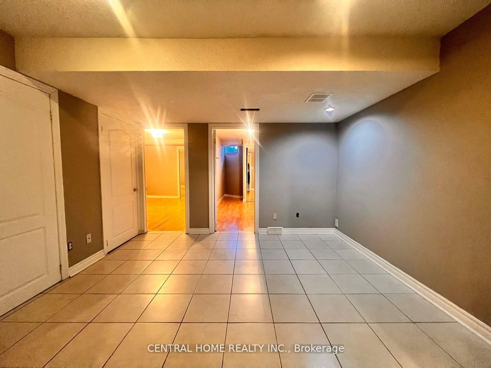 46 Clifton Court, Unit Bsmt - Photo 2