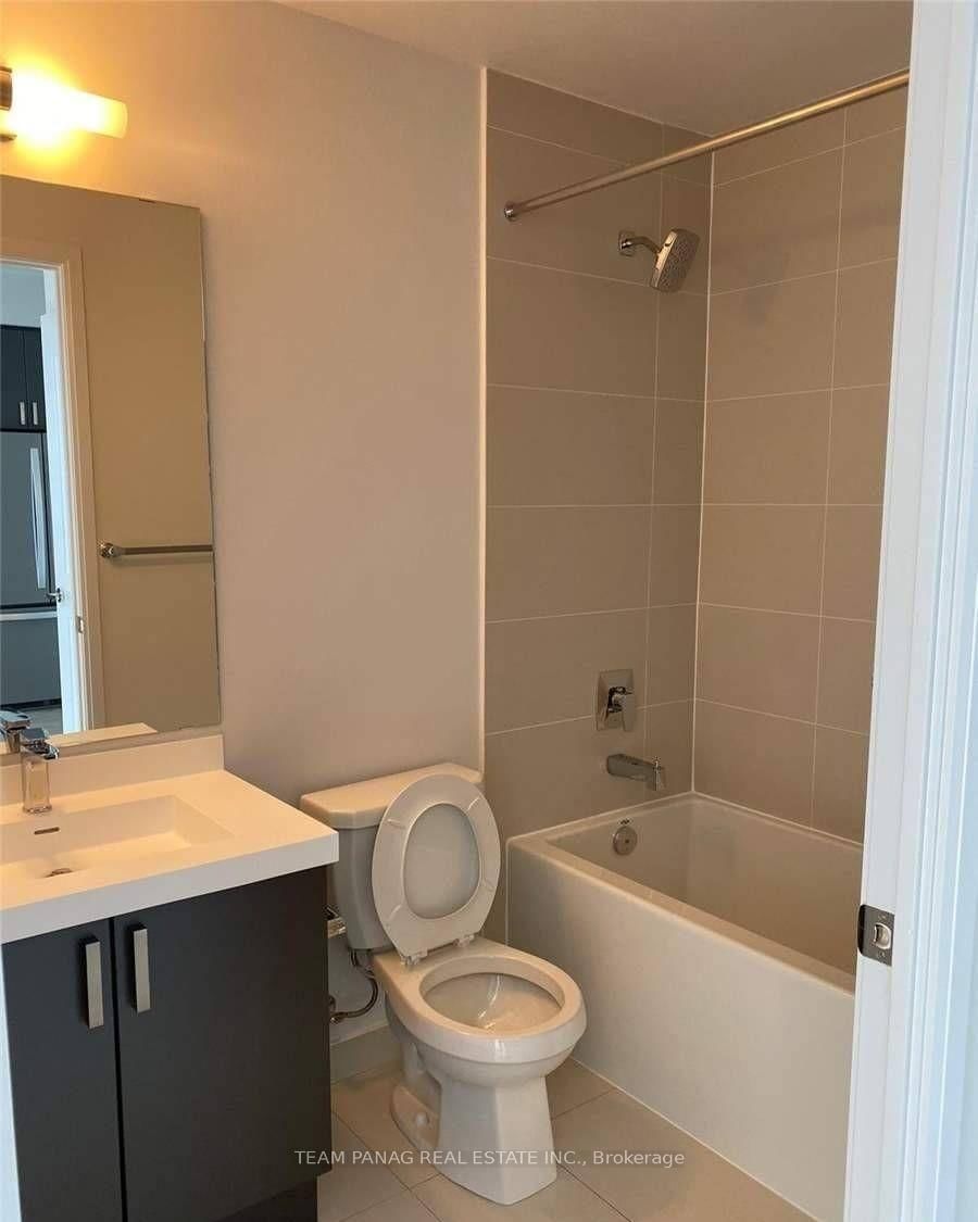 7895 Jane Street, Unit LPH18 - Photo 5