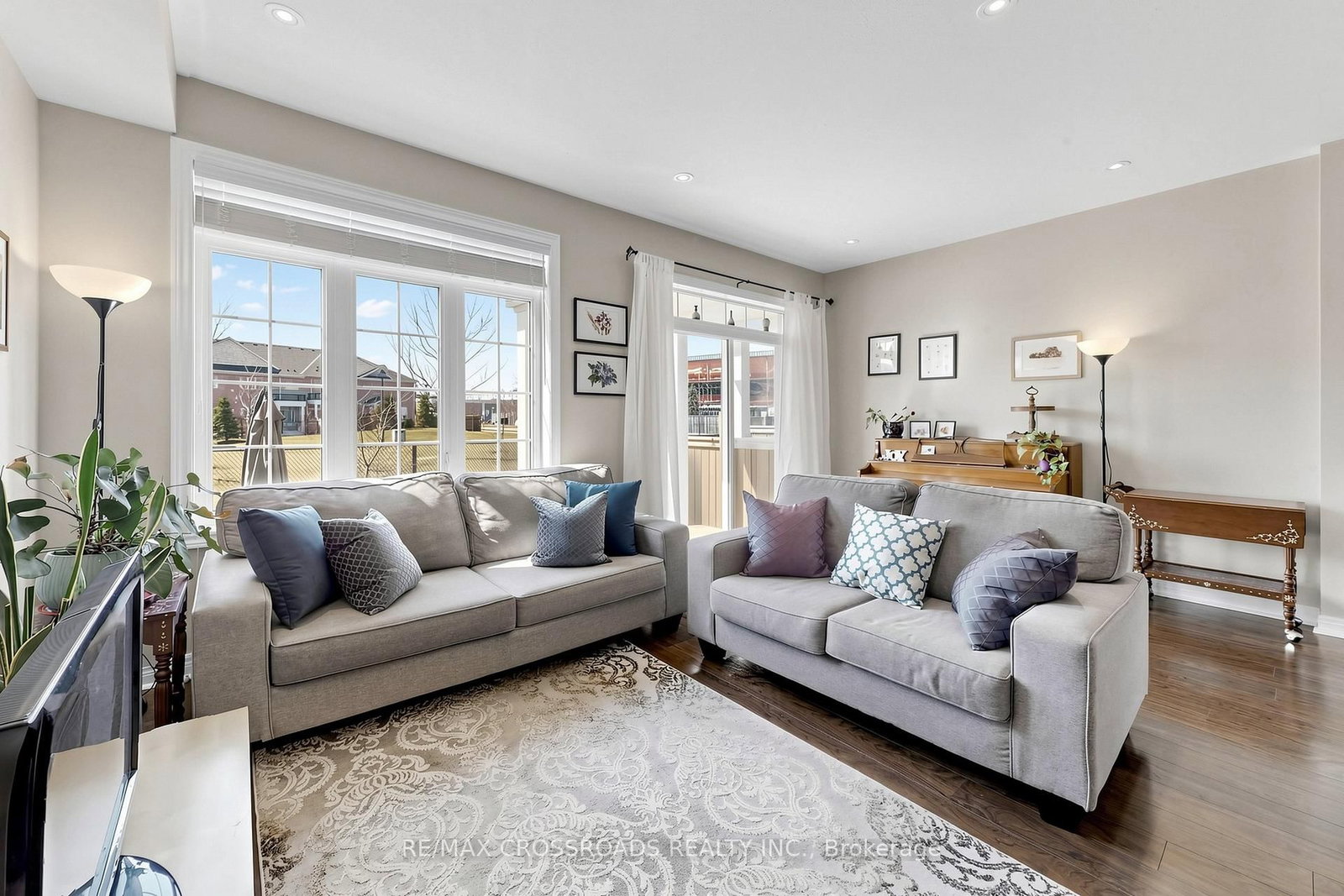 6 Angela Street - Photo 2