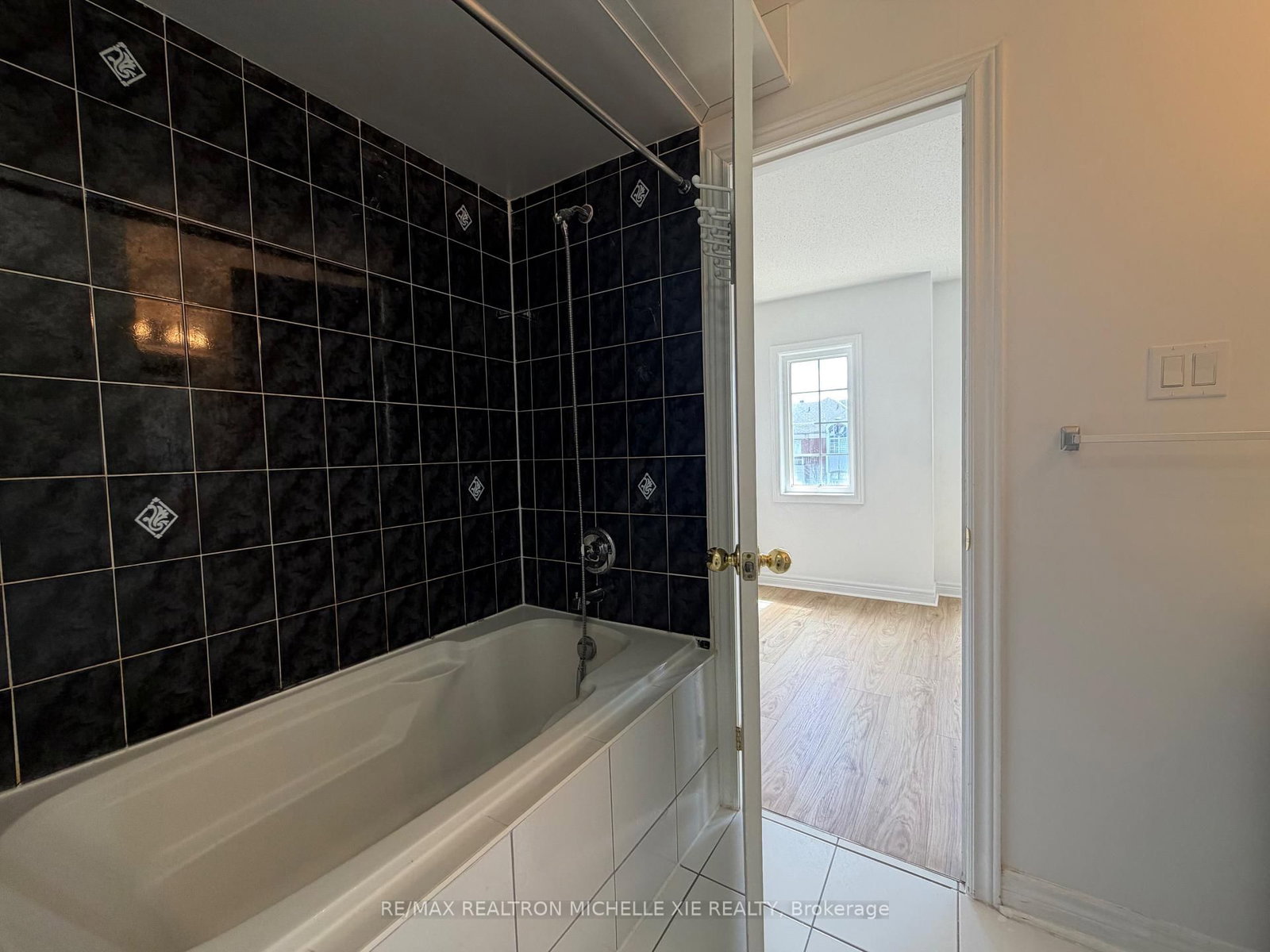 2452 Bur Oak Avenue - Photo 14