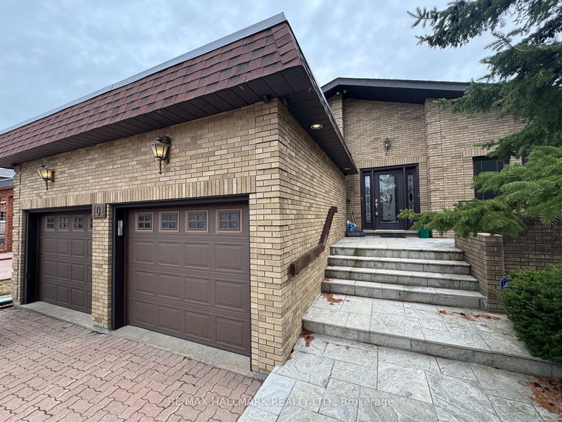 101 Leyburn Ave, Richmond Hill, L4C 0J6 | Image 3