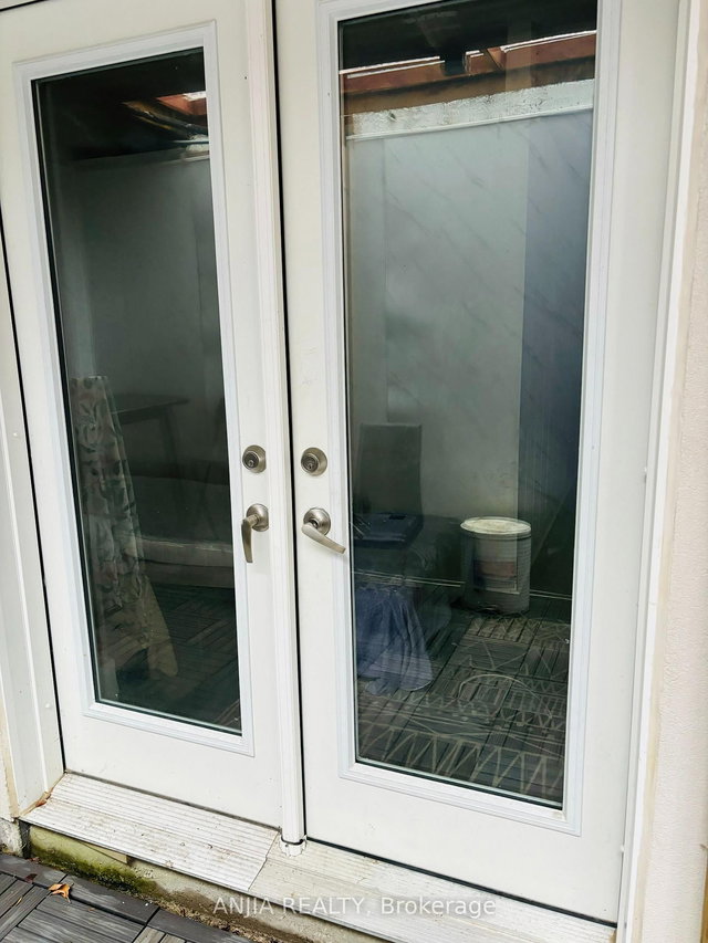 bsmt - 74 Church Street S