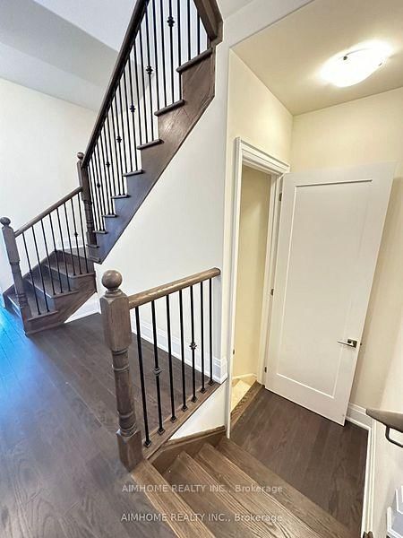 14 CINQUEFOIL Street, Unit 3 - Photo 10