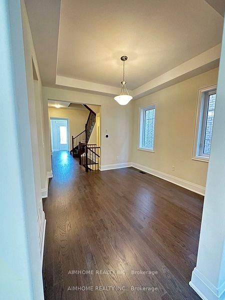 14 CINQUEFOIL Street, Unit 3 - Photo 5