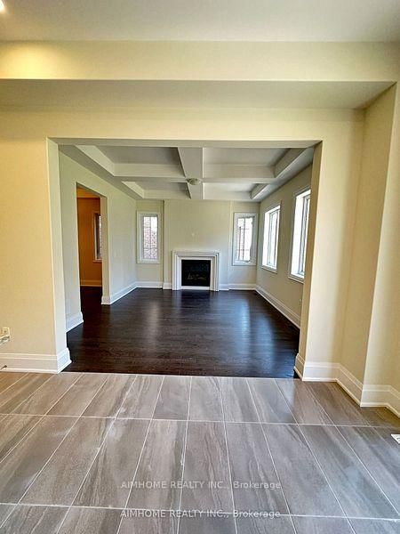 14 CINQUEFOIL Street, Unit 3 - Photo 8