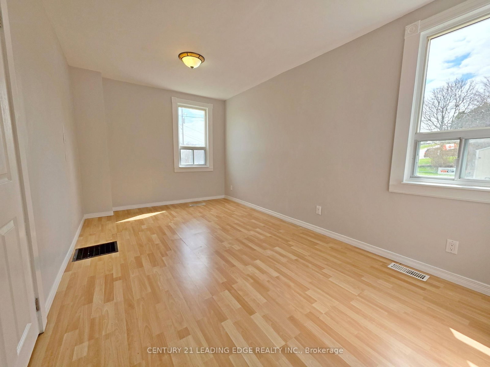 500 The Queensway South - Photo 22