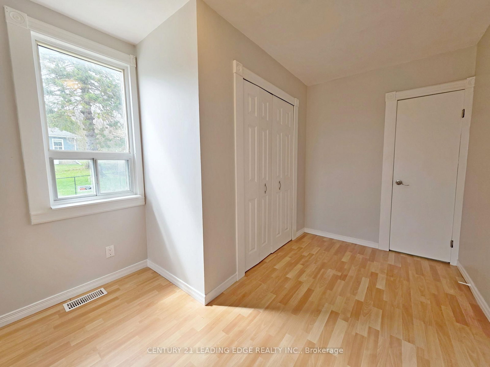 500 The Queensway South - Photo 24