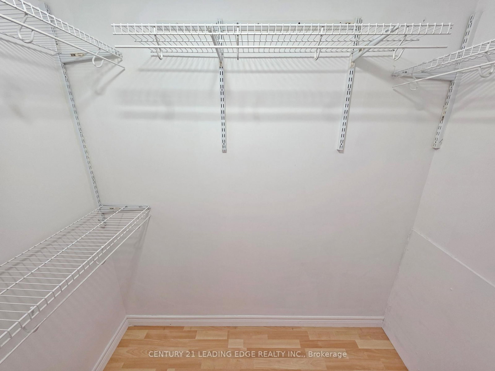 500 The Queensway South - Photo 25