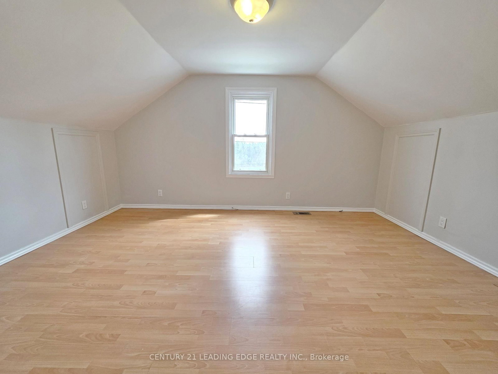 500 The Queensway South - Photo 26