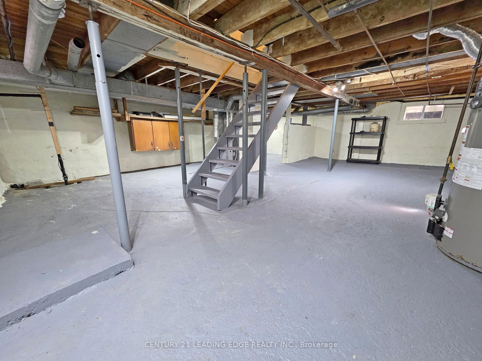 500 The Queensway South - Photo 33