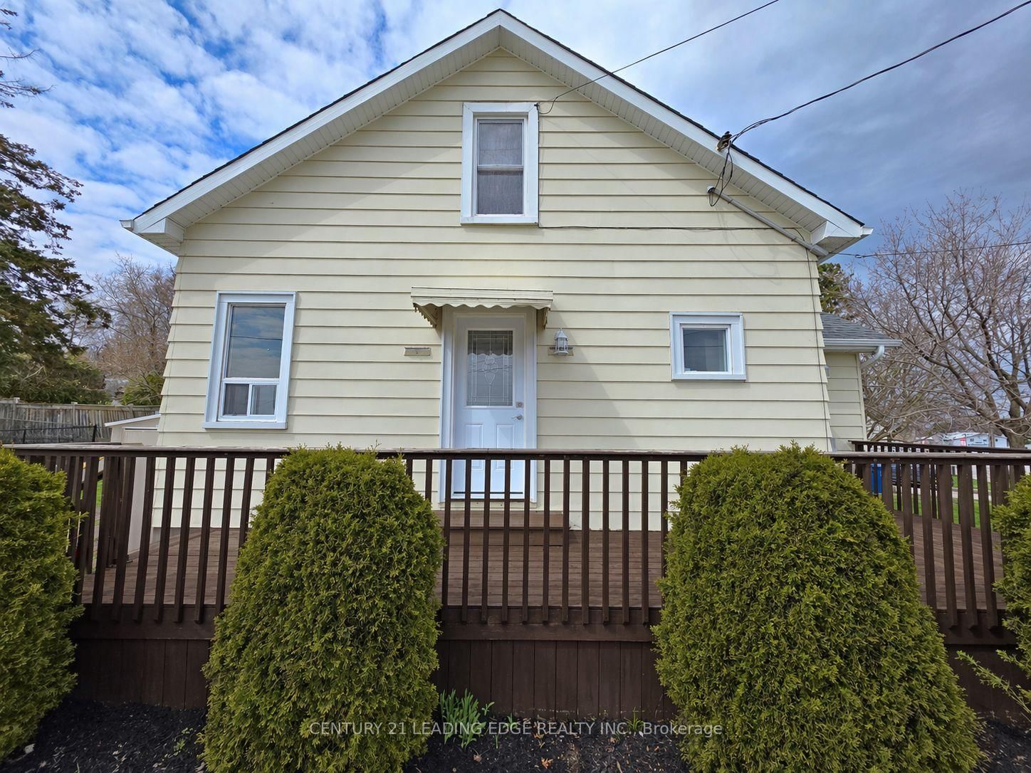 500 The Queensway South - Photo 4