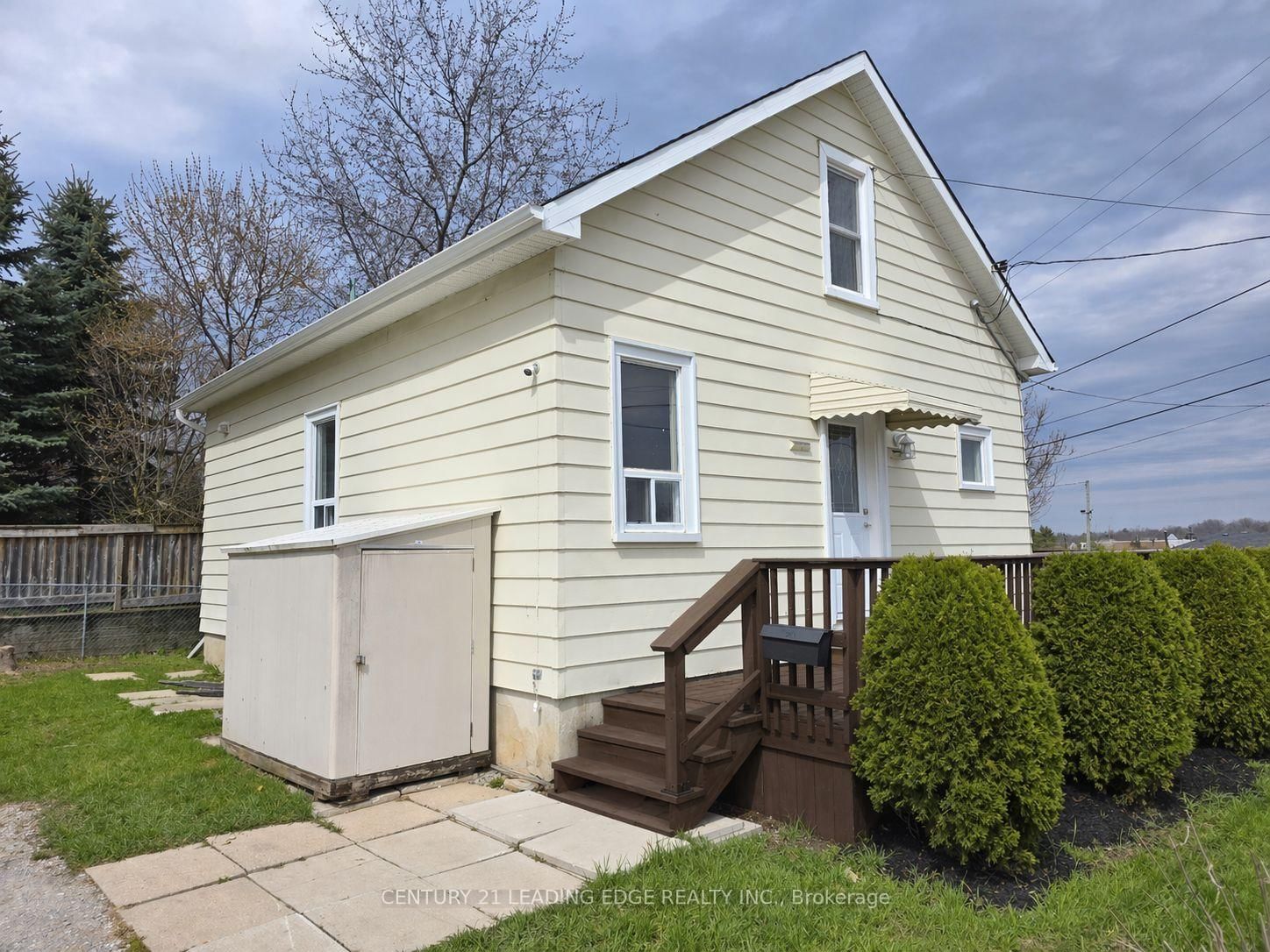 500 The Queensway South - Photo 5