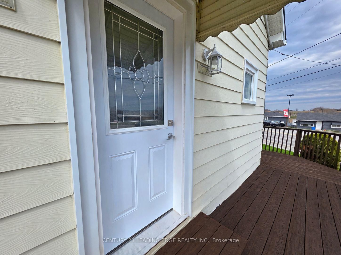 500 The Queensway South - Photo 6