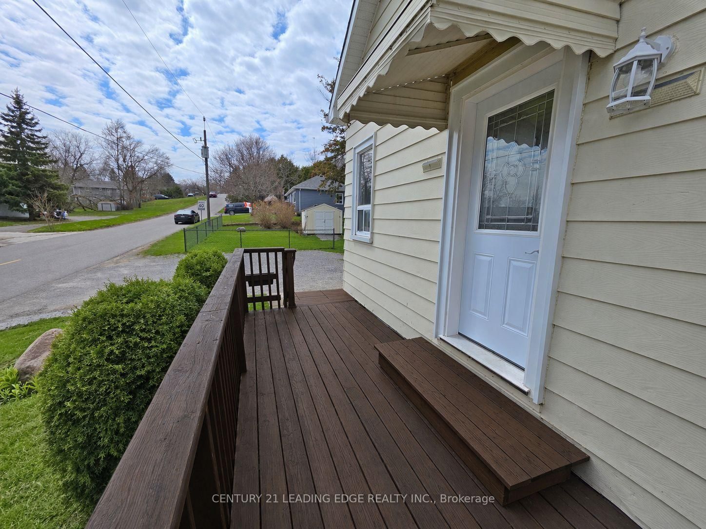 500 The Queensway South - Photo 7