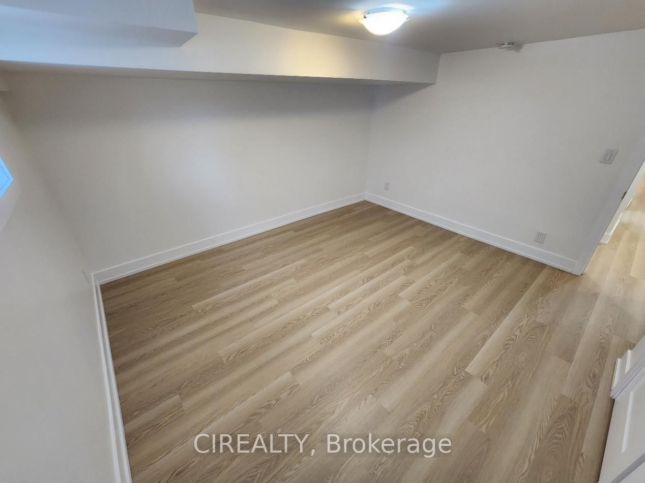 31 Bailey Crescent, Unit Lower - Photo 14