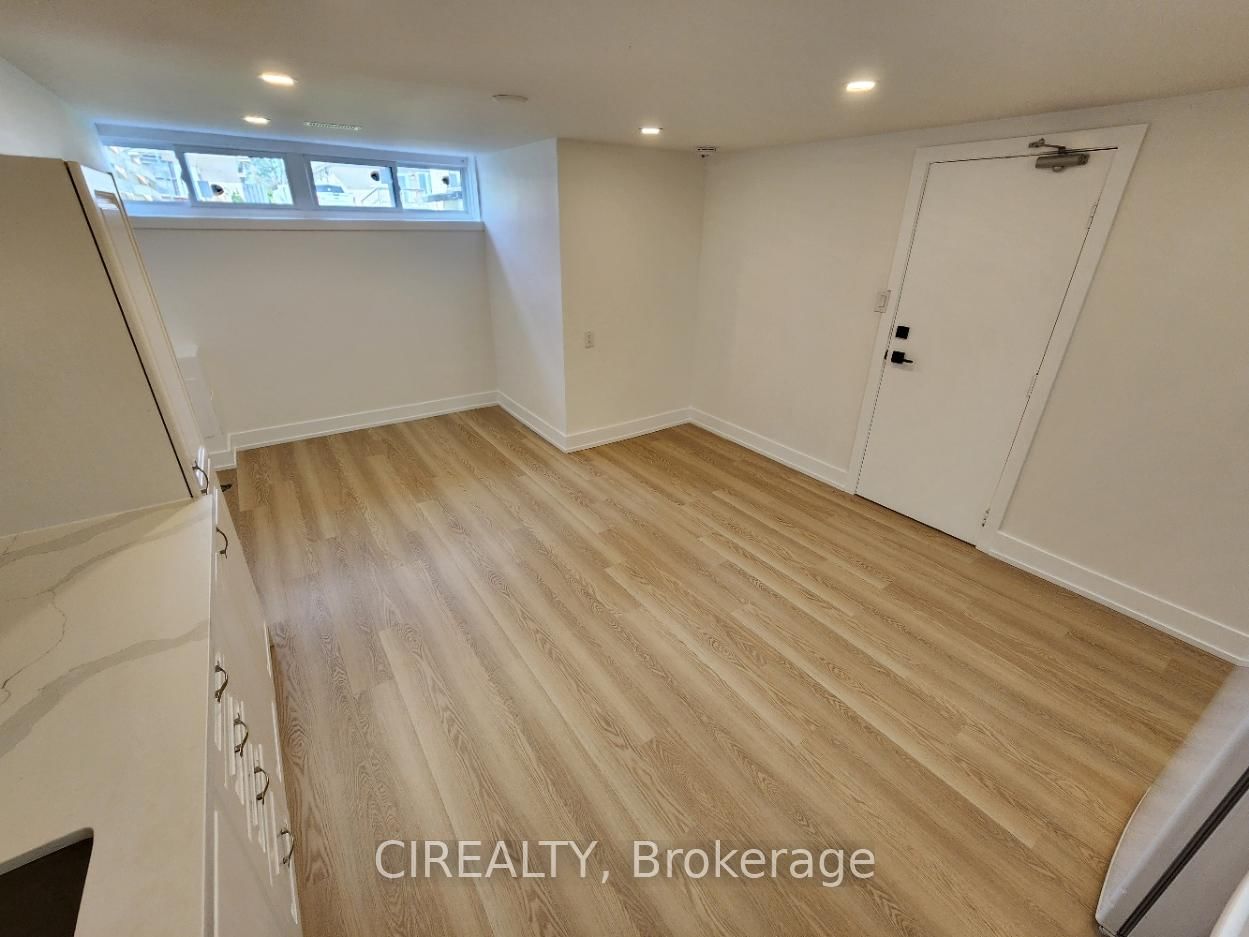 31 Bailey Crescent, Unit Lower - Photo 5