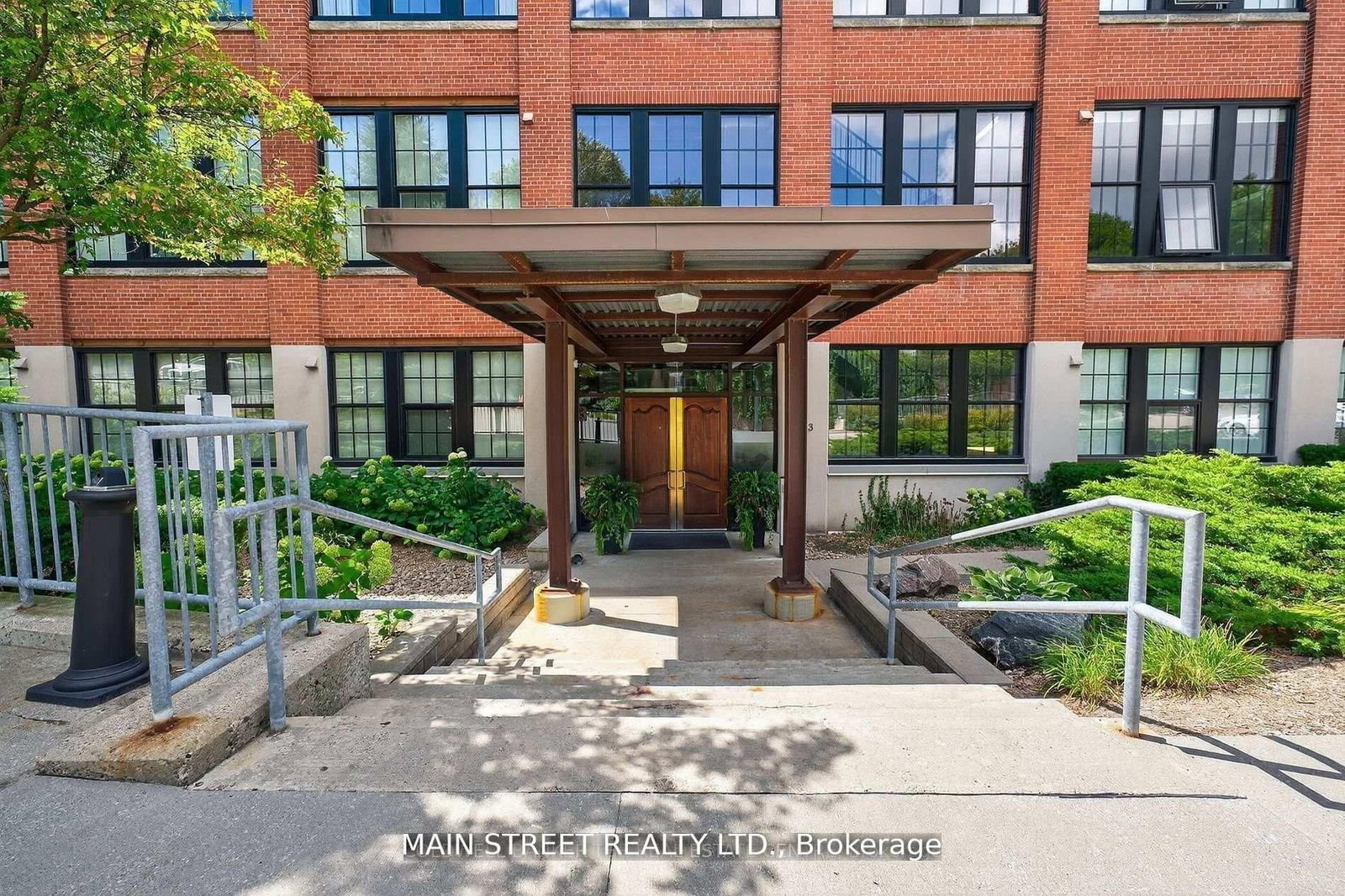 543 Timothy Street W, Unit 310 - Photo 3