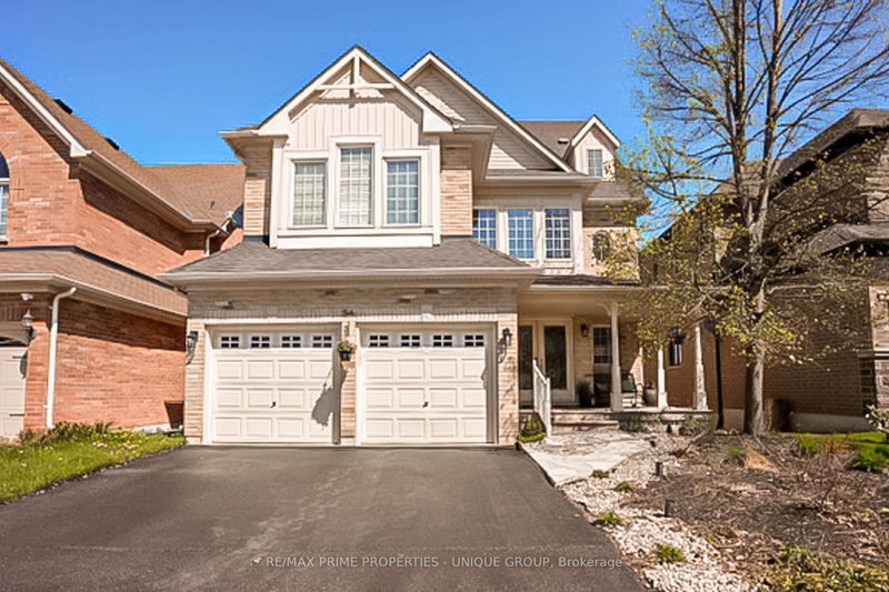 54 Vitlor Dr, Richmond Hill, L4E 4P9 | Image 2