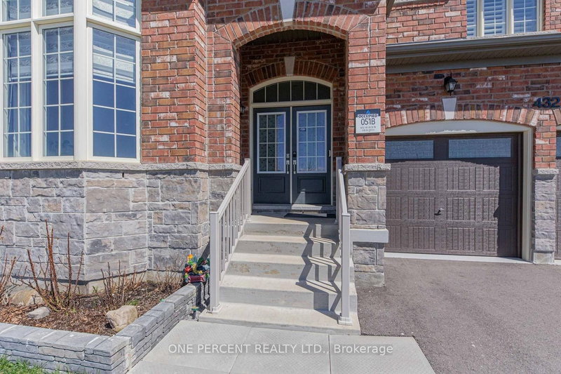 432 Seaview Hts, East Gwillimbury, L9N 0Y5 | Image 3