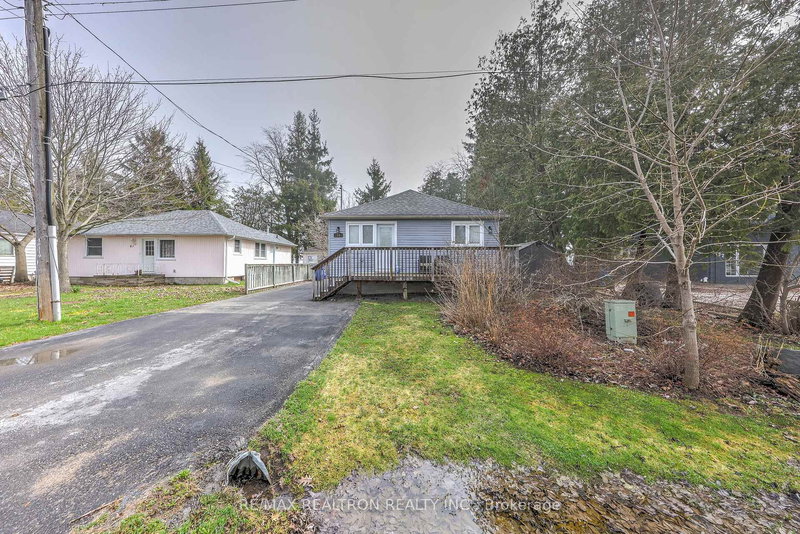 79 De La Salle Blvd, Georgina, L0E 1L0 | Image 2