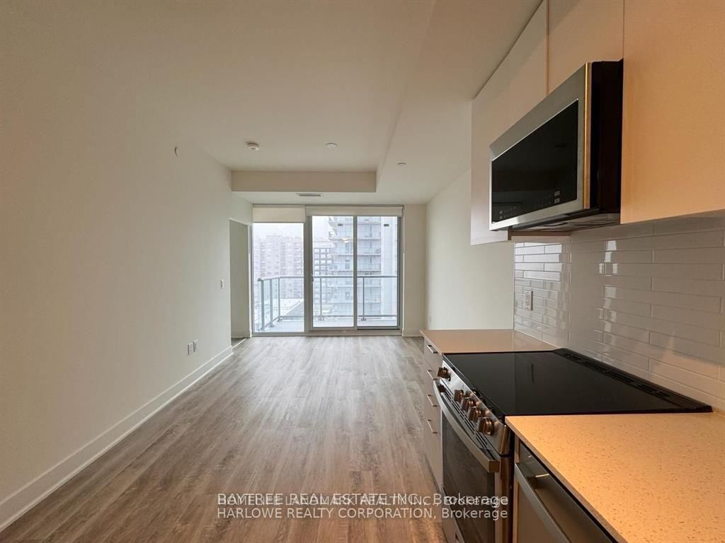 185 Deerfield Road, Unit 901 - Photo 5