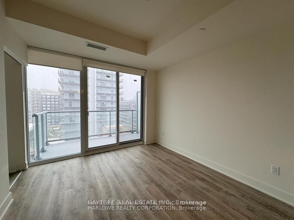 185 Deerfield Road, Unit 901 - Photo 7