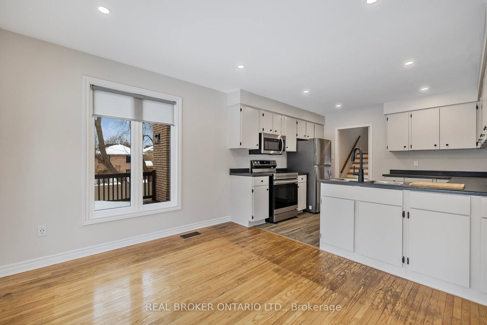 246 East Street - Photo 13