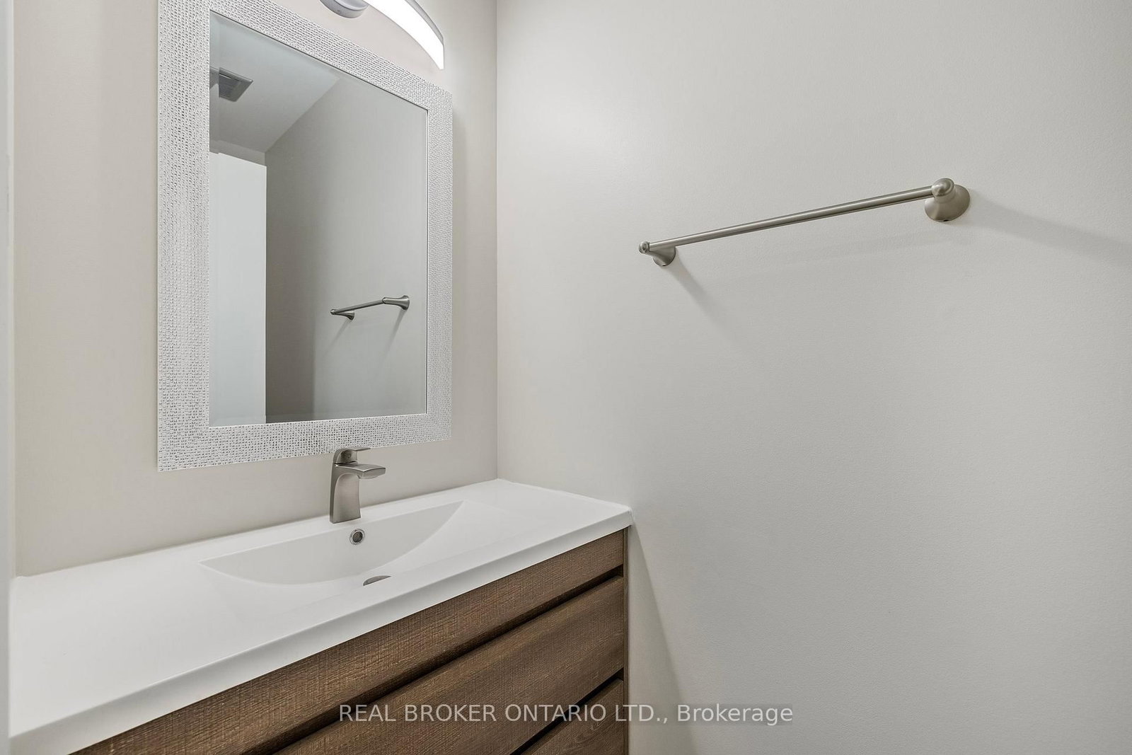 246 East Street - Photo 15