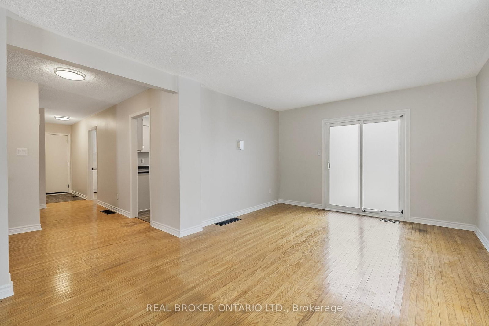 246 East Street - Photo 5