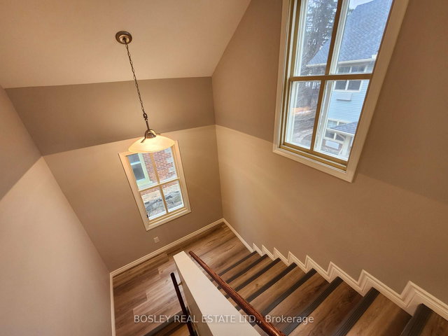 Wood#Upper - 5958 16th Avenue