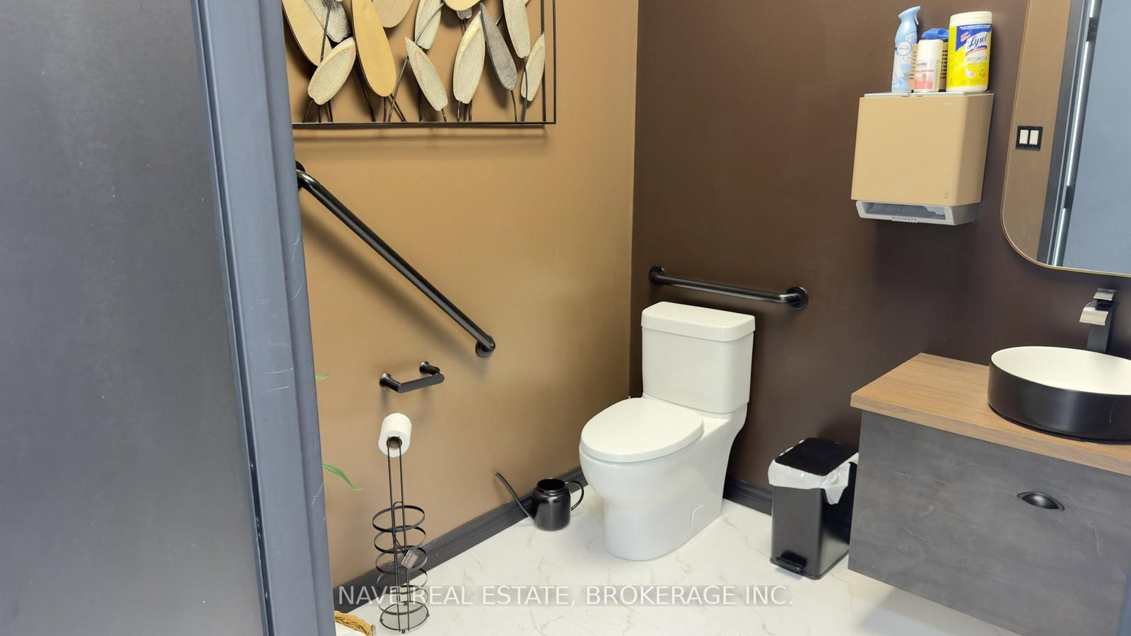 16925 Yonge Street, Unit 22 - Photo 15