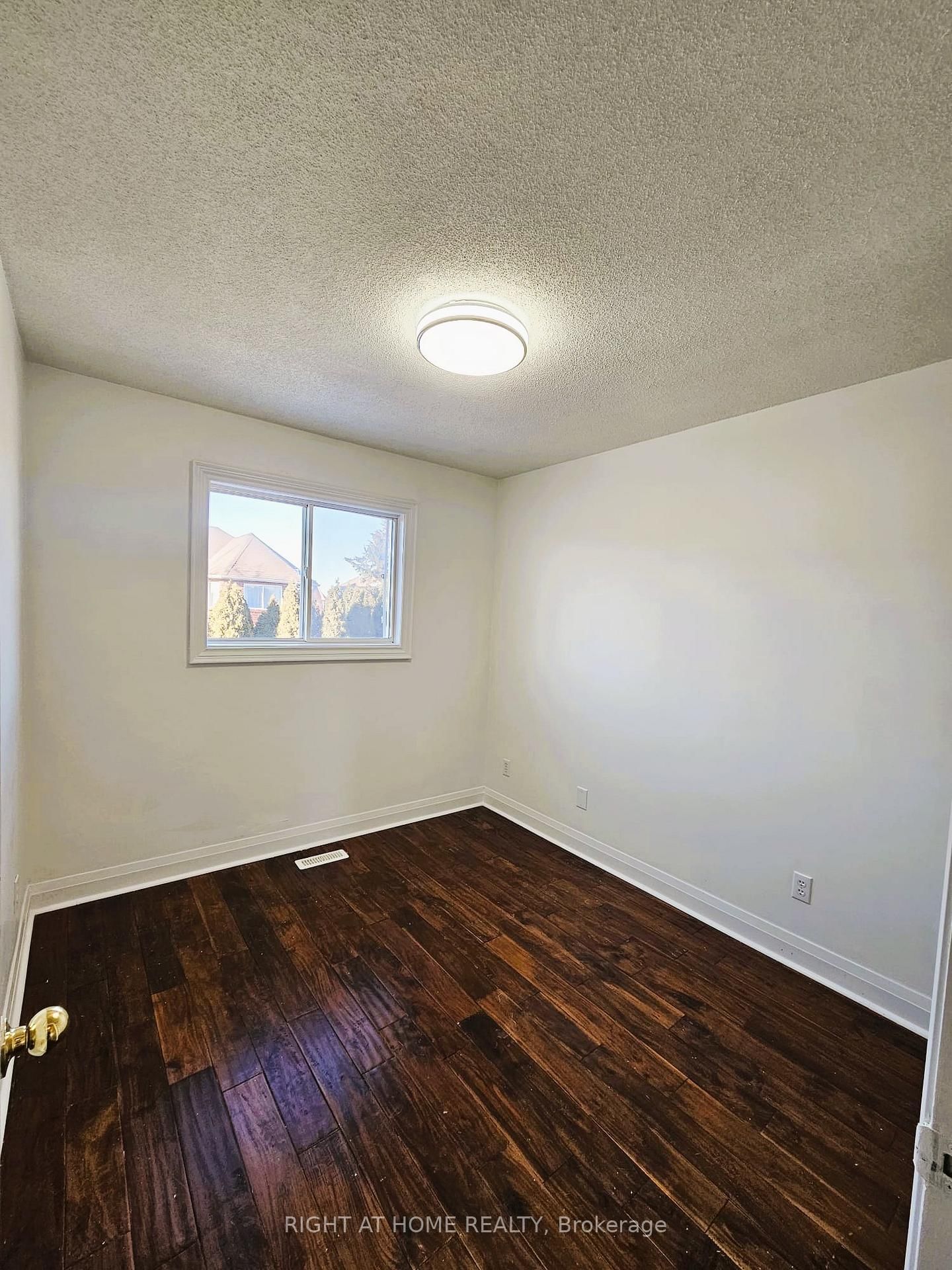 206 Fairwood Drive - Photo 10