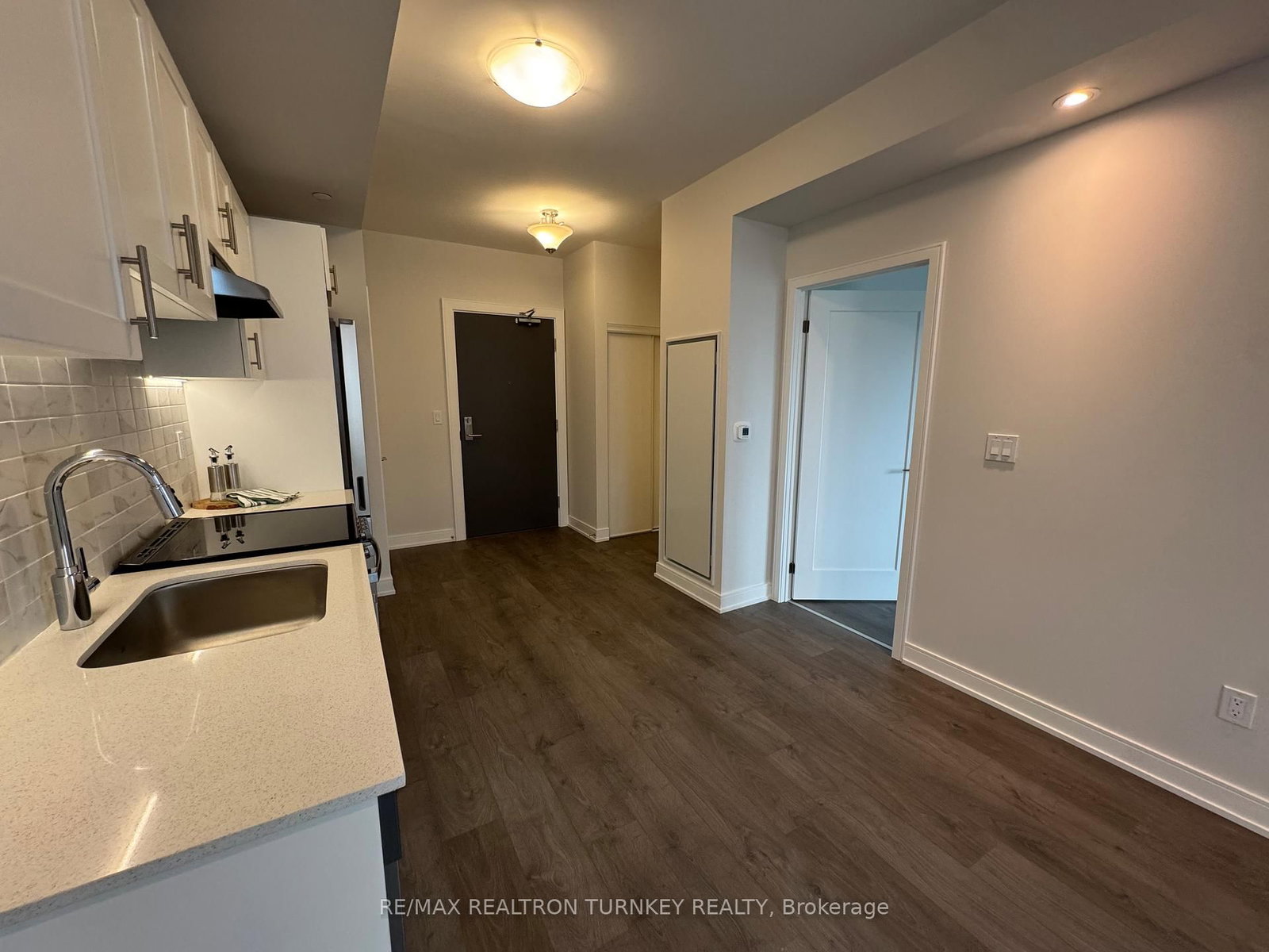 715 Davis Drive, Unit 905 - Photo 6