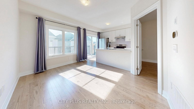 Coach House - 9400 Bayview Ave, Richmond Hill, L4C 4Z2 | Image 3