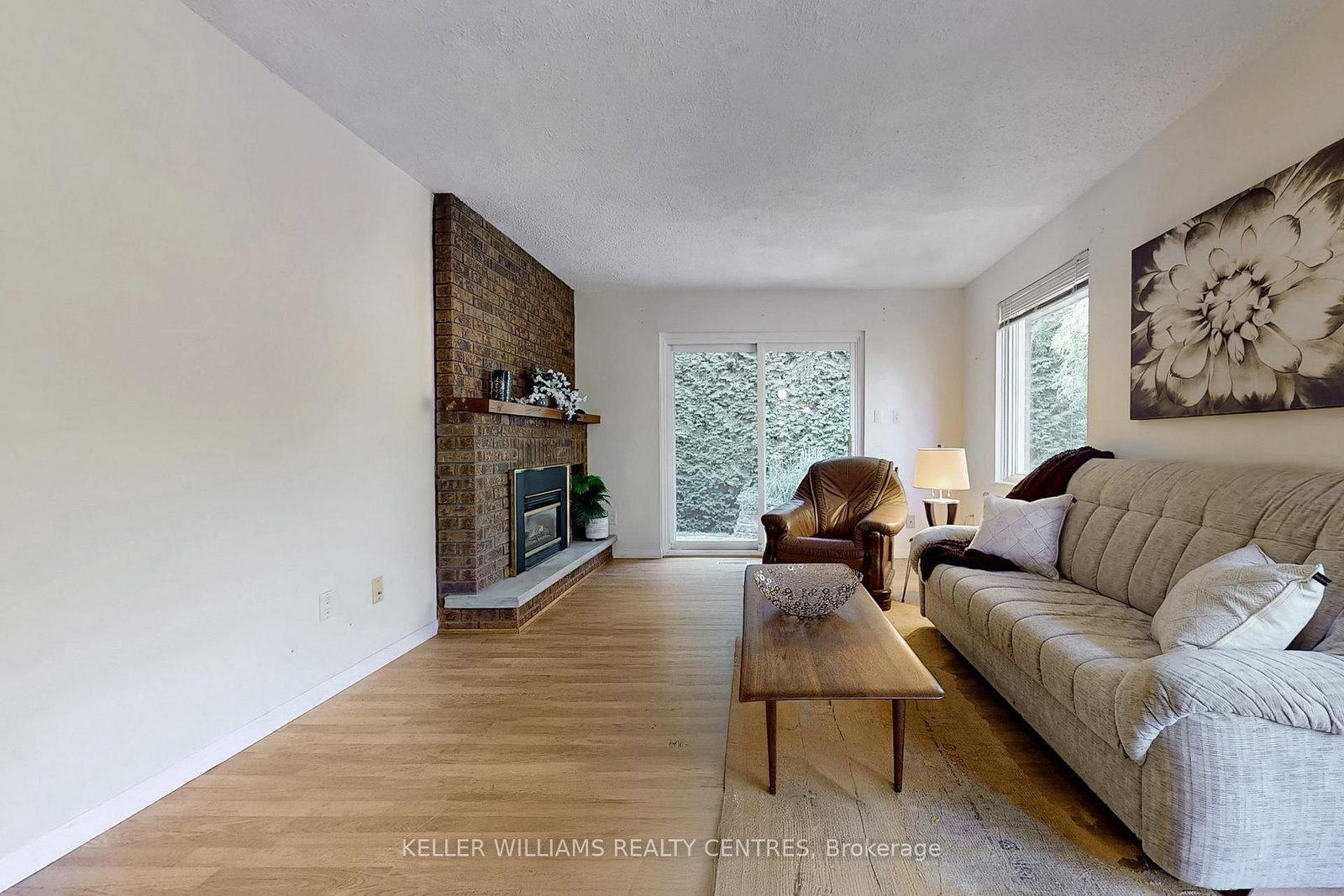 27 Hawthorne Lane - Photo 13