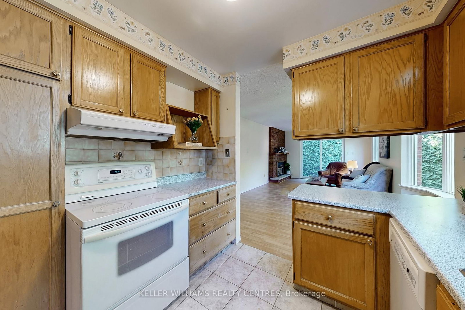 27 Hawthorne Lane - Photo 16