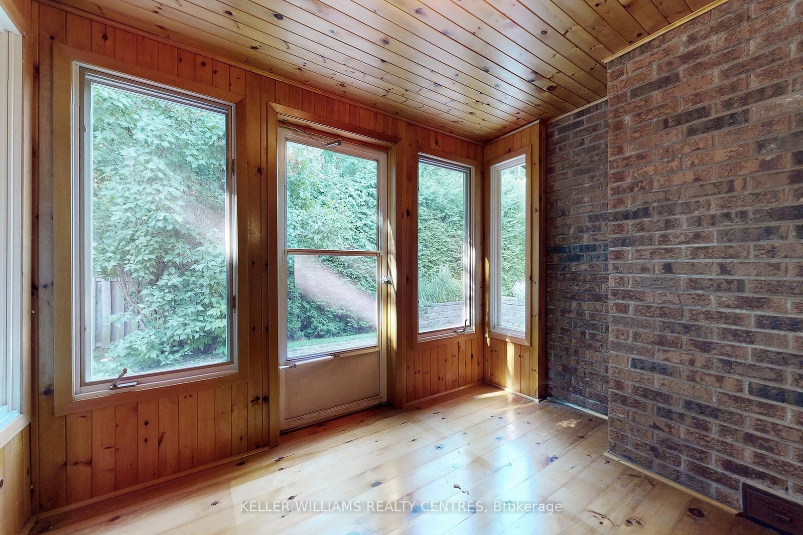 27 Hawthorne Lane - Photo 17