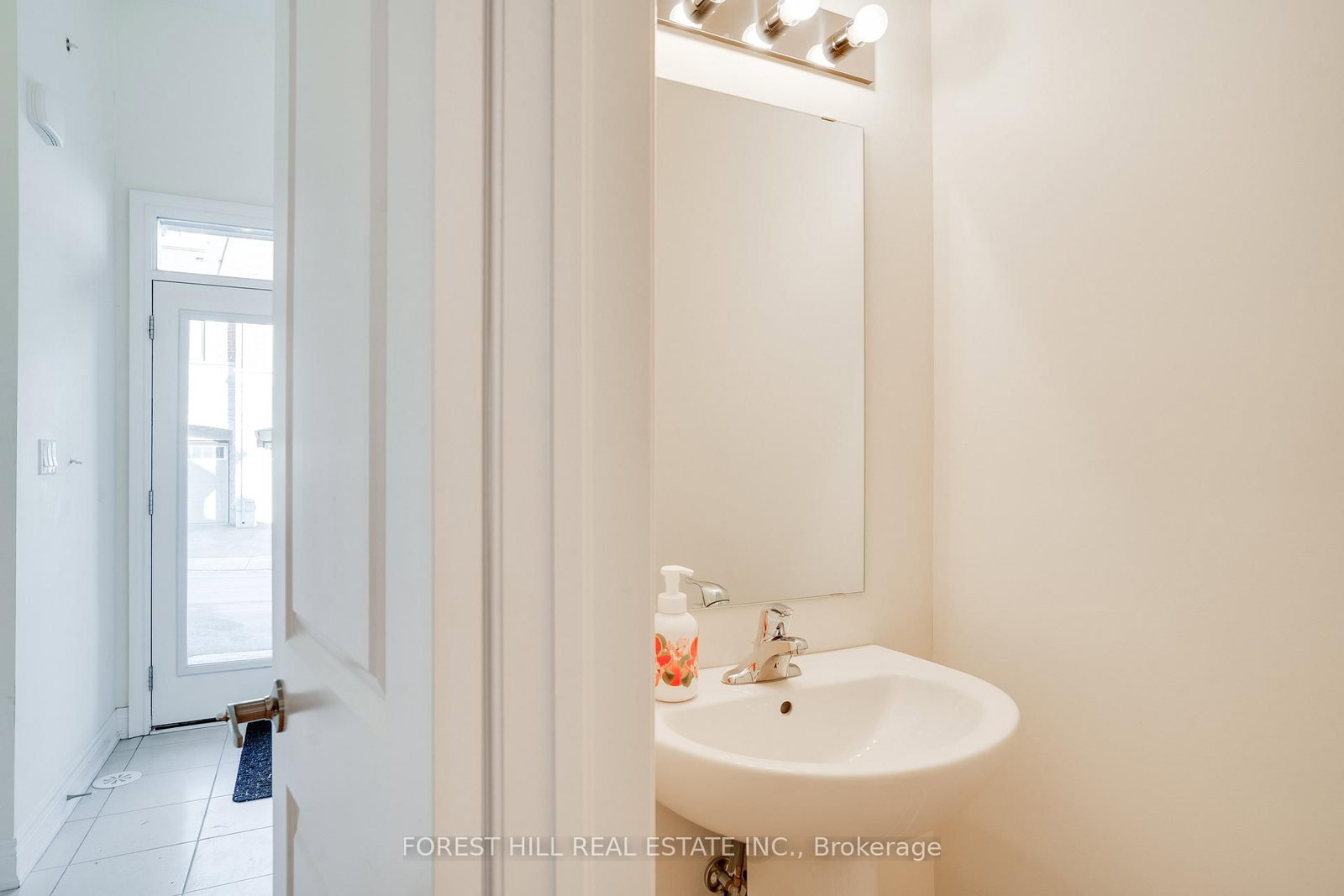 41 Hiawatha Court - Photo 6