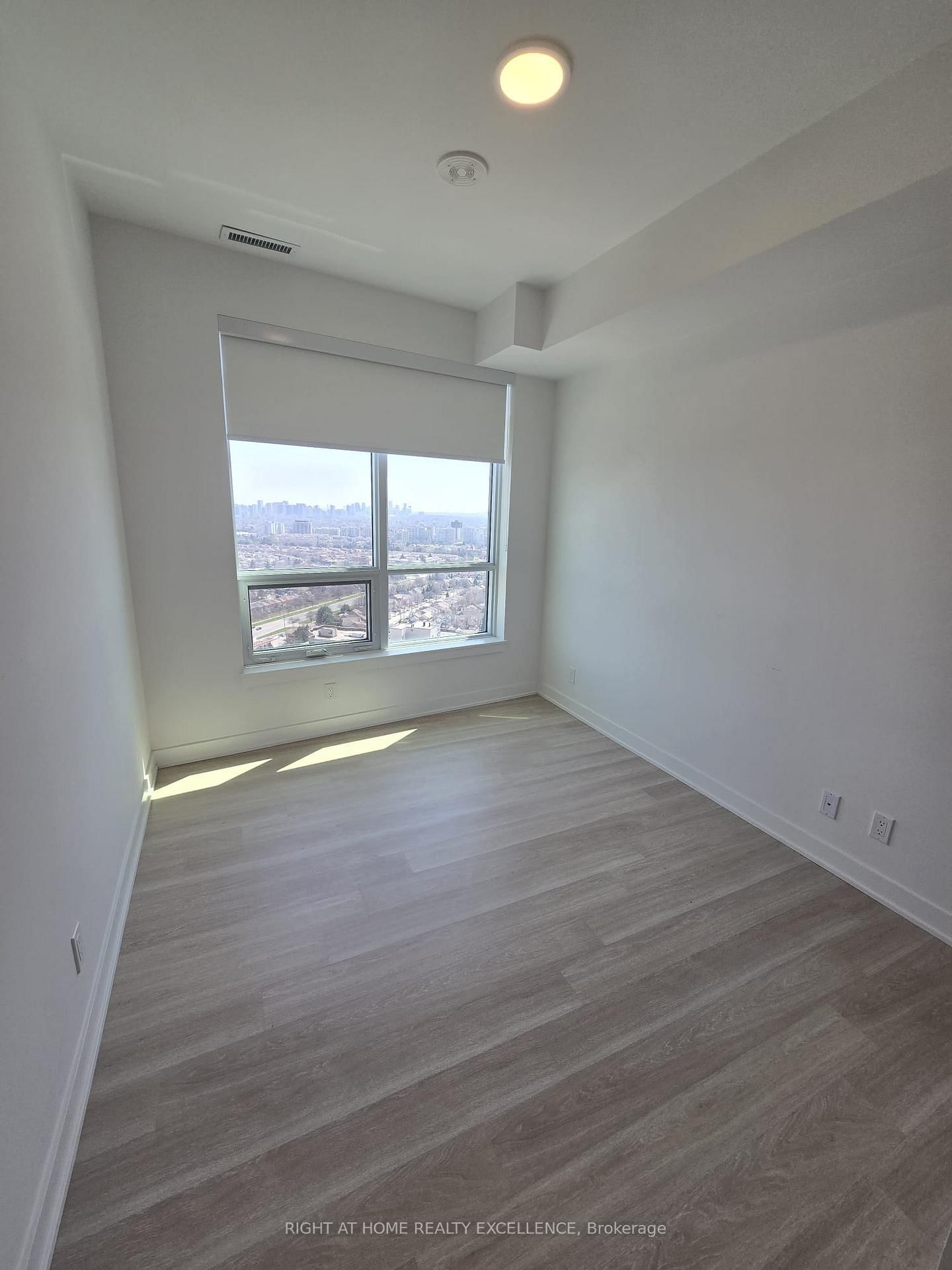 30 Upper Mall Way, Unit 3010 - Photo 16