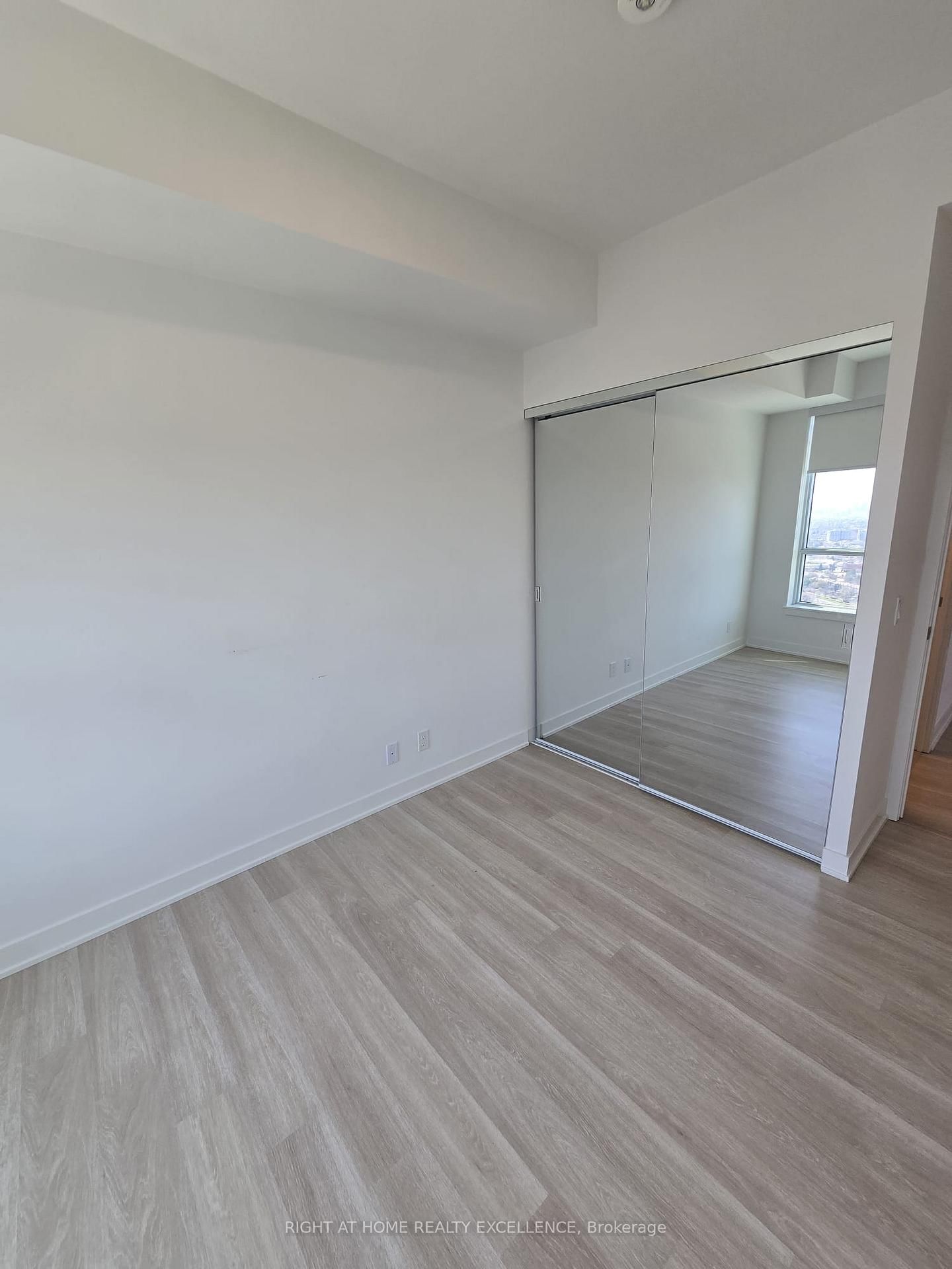 30 Upper Mall Way, Unit 3010 - Photo 17
