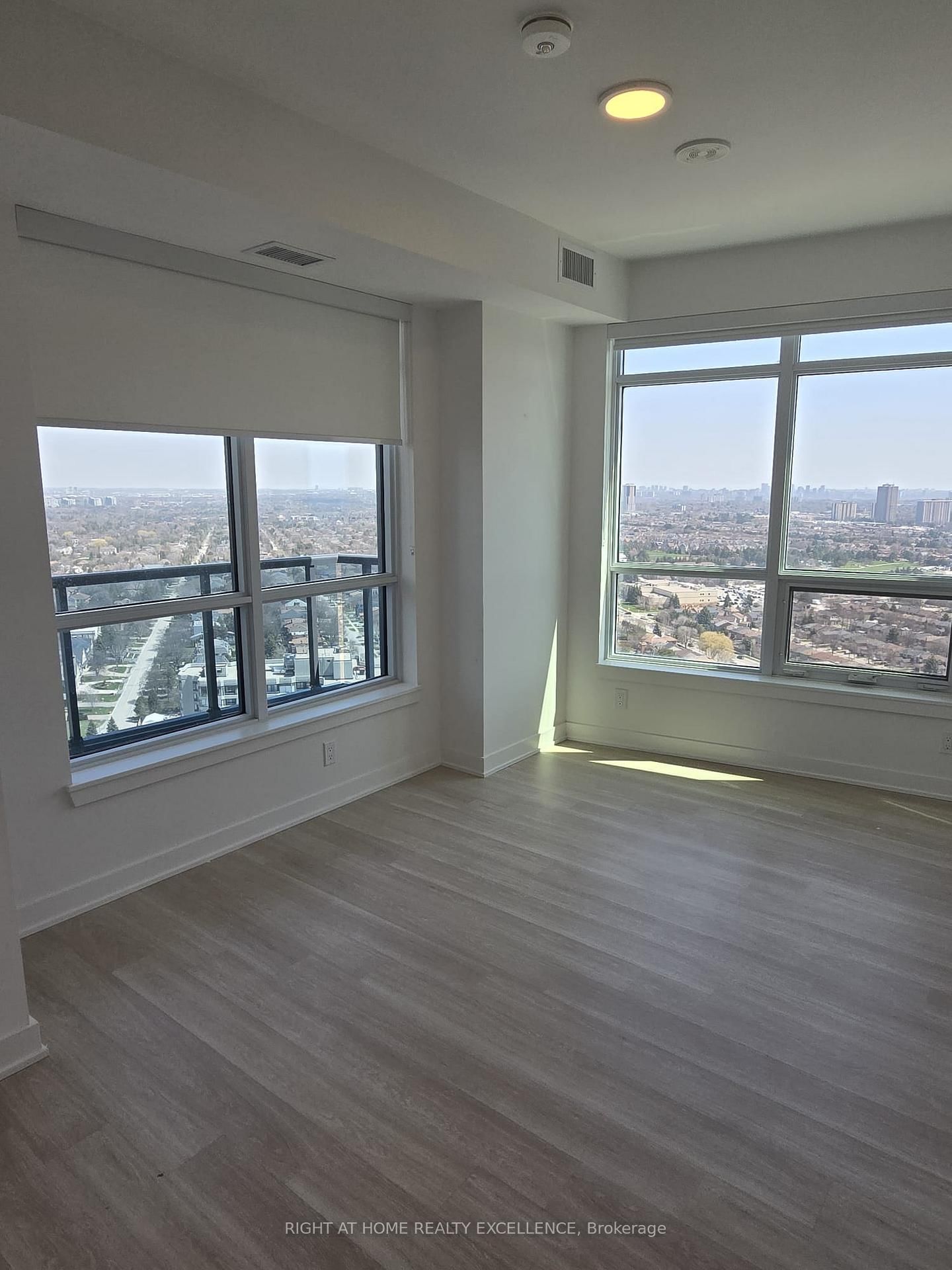 30 Upper Mall Way, Unit 3010 - Photo 9