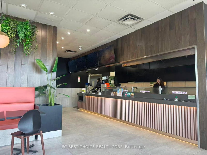 37B - 10520 Yonge St, Richmond Hill, L4C 3C7 | Image 2